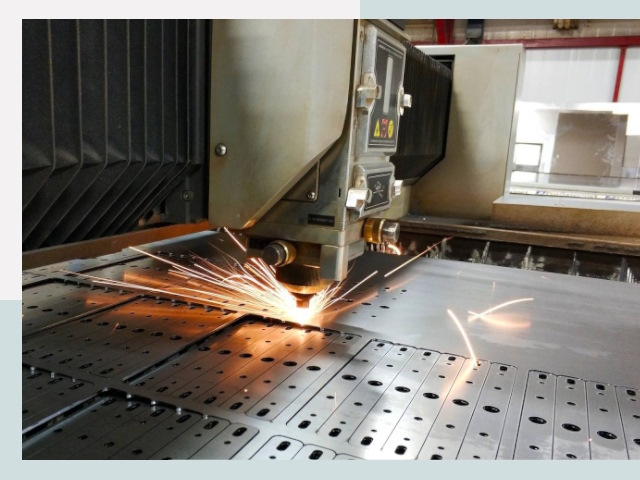 Лазерная резка металла в Ухте от 608 руб.